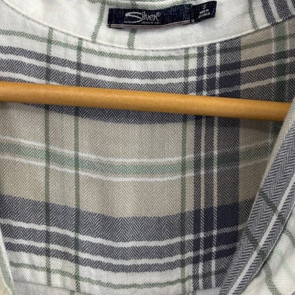 Silver Jeans White and Gray Tie Front Blouse - Picture 3 of 4